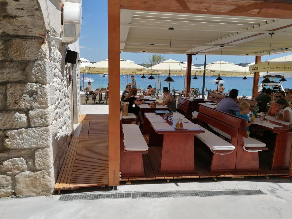 Apartman Bracera Primošten Dış mekan fotoğraf